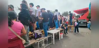 ¡No se quisieron perder el Desfile Militar!: familia pagó hasta 30 soles por alquiler de mesas ¡No se quisieron perder el Desfile Militar!: familia pagó hasta 30 soles por alquiler de mesas