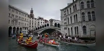 Unesco advierte que Venecia puede ser declarada como patrimonio en peligro por turismo masivo