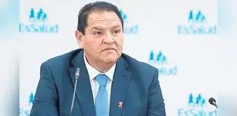 Fiscalía de Arequipa pide 3 años de prisión para presidente de EsSalud Fiscalía de Arequipa pide 3 años de prisión para presidente de EsSalud