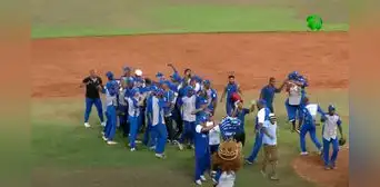 Industriales gana la semifinal a Santiago de Cuba y pasa a la final de la Serie Nacional de Béisbol Industriales gana la semifinal a Santiago de Cuba y pasa a la final de la Serie Nacional de Béisbol
