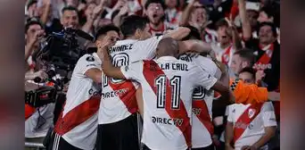River Plate venció 2-1 a Internacional por la ida de octavos de final en la Copa Libertadores River Plate venció 2-1 a Internacional por la ida de octavos de final en la Copa Libertadores