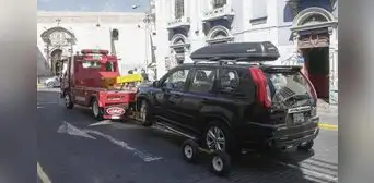 Arequipa: grúas vuelven bajo modalidad controversial
