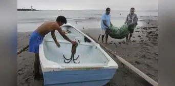 Pescadores perjudicados por el Fenomeno El Niño Pescadores perjudicados por el Fenomeno El Niño