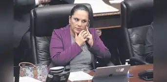 Rechazan nuevo pedido de licencia de congresista Digna Calle