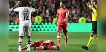 Conmebol habría denunciado a Marcelo por brutal falta contra Luciano Sánchez en Libertadores Conmebol habría denunciado a Marcelo por brutal falta contra Luciano Sánchez en Libertadores