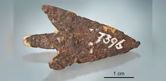 Encuentran en Suiza una punta de flecha de hace 3.000 años fabricada con material extraterrestre Encuentran en Suiza una punta de flecha de hace 3.000 años fabricada con material extraterrestre
