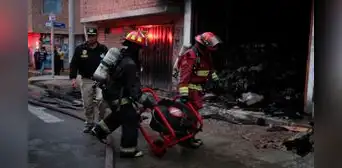 San Miguel: bomberos logran controlar incendio de grandes proporciones en edificio de 5 pisos