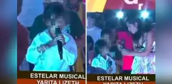 Niño canta junto con Yarita Lizeth en Cusco y enternece al público: "Es un amor" Niño canta junto con Yarita Lizeth en Cusco y enternece al público: "Es un amor"