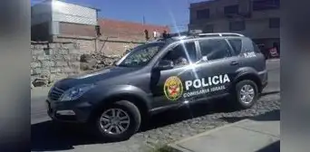 Captan a policía teniendo relaciones sexuales en el interior de un patrullero en Arequipa Captan a policía teniendo relaciones sexuales en el interior de un patrullero en Arequipa