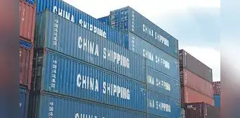 Exportaciones chinas se contrajeron en 13,6%