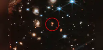 James Webb: ¿qué es el objeto con forma de 'signo de interrogación' que el telescopio captó entre las galaxias? James Webb: ¿qué es el objeto con forma de 'signo de interrogación' que el telescopio captó entre las galaxias?