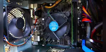 ¿Por qué tu PC suena como una aspiradora cada vez que la enciendes? Esta es la razón