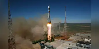 ¡De vuelta a la Luna! Rusia lanza con éxito una misión al satélite tras casi 50 años