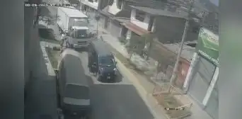 VMT: delincuentes armados robaron camión y secuestraron a trabajadores VMT: delincuentes armados robaron camión y secuestraron a trabajadores