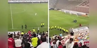 Alfonso Barco se gana el cariño del hincha al entrenar solo tras victoria de la 'U' en el Monumental Alfonso Barco se gana el cariño del hincha al entrenar solo tras victoria de la 'U' en el Monumental