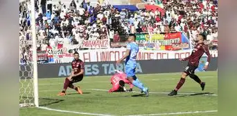 ¡Duro golpe! Universitario perdió 2-0 ante ADT y podría perder la punta del Torneo Clausura ¡Duro golpe! Universitario perdió 2-0 ante ADT y podría perder la punta del Torneo Clausura