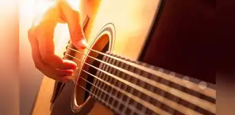 ¿Qué dice la letra de 'Cuando llora mi guitarra', de Augusto Polo Campos, y cuál es su significado? ¿Qué dice la letra de 'Cuando llora mi guitarra', de Augusto Polo Campos, y cuál es su significado?