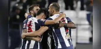 Alianza Lima venció 1-0 a Huancayo: se acerca a la 'U' en el Clausura y sigue líder en el Acumulado Alianza Lima venció 1-0 a Huancayo: se acerca a la 'U' en el Clausura y sigue líder en el Acumulado
