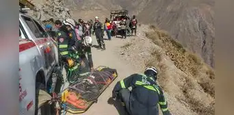 Canta: revelan nuevas imágenes del rescate de familia que falleció en accidente de tránsito Canta: revelan nuevas imágenes del rescate de familia que falleció en accidente de tránsito