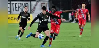 Con Paolo Guerrero, Liga de Quito empató 0-0 ante El Nacional por la LigaPro de Ecuador Con Paolo Guerrero, Liga de Quito empató 0-0 ante El Nacional por la LigaPro de Ecuador