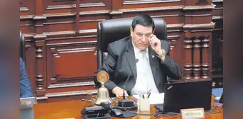 Aparecen chats delatores del despacho de Alejandro Soto