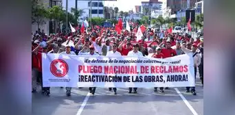 Trabajadores de construcción civil demandan mejora de condiciones laborales y aumento salarial