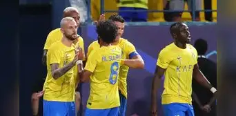¡'CR7' jugará la Champions! Al Nassr superó 4-2 a Al Ahli y clasificó a la fase de grupos ¡'CR7' jugará la Champions! Al Nassr superó 4-2 a Al Ahli y clasificó a la fase de grupos