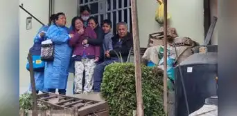 "Voy a esperar a mi mamá": abuelita del menor narra las últimas palabras antes de ser sepultado "Voy a esperar a mi mamá": abuelita del menor narra las últimas palabras antes de ser sepultado
