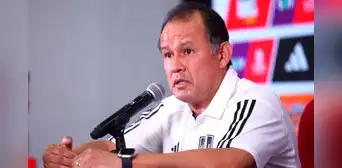 Juan Reynoso tras conferencia y primera lista de convocados: "Ya quiero que sea 7 de septiembre" Juan Reynoso tras conferencia y primera lista de convocados: "Ya quiero que sea 7 de septiembre"