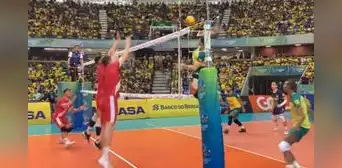 Perú perdió 0-3 contra Brasil por la fecha 1 del Sudamericano de Vóley Masculino 2023 Perú perdió 0-3 contra Brasil por la fecha 1 del Sudamericano de Vóley Masculino 2023