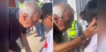 El noble gesto de Fossati con niño que estaba desconsolado y llorando afuera de los vestuarios El noble gesto de Fossati con niño que estaba desconsolado y llorando afuera de los vestuarios