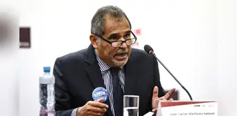 Ministro de Comercio Exterior y Turismo usó permiso falso en el 2015 para que su vehículo circule con lunas polarizadas Ministro de Comercio Exterior y Turismo usó permiso falso en el 2015 para que su vehículo circule con lunas polarizadas