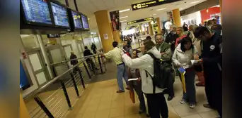 ¿De qué forma las mafias estafan a los ciudadanos con pasajes aéreos falsos vía internet?