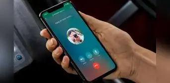 ¿Recibes muchas llamadas de WhatsApp del extranjero? Así podrás bloquearlas para siempre ¿Recibes muchas llamadas de WhatsApp del extranjero? Así podrás bloquearlas para siempre