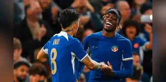 Chelsea venció 2-1 a Wimbledon con gol de Enzo Fernández y avanzó en la Carabao Cup Chelsea venció 2-1 a Wimbledon con gol de Enzo Fernández y avanzó en la Carabao Cup