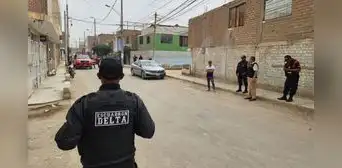 Puente Piedra: vecinos auxilian a menor que fue lanzada desde mototaxi en marcha