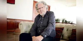 Antonio Cillóniz: “Mi poesía es una poesía que reclama” Antonio Cillóniz: “Mi poesía es una poesía que reclama”