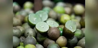 Limón ‘pavita’: ¿cómo es y cuánto cuesta el cítrico usado en Trujillo ante alza de precios? Limón ‘pavita’: ¿cómo es y cuánto cuesta el cítrico usado en Trujillo ante alza de precios?