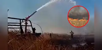 Incendio consume grandes extensiones de totorales en lago Titicaca Incendio consume grandes extensiones de totorales en lago Titicaca