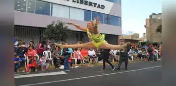 Festival de la Primavera: alcalde de Trujillo se comprometió a solucionar deficiencias en vías Festival de la Primavera: alcalde de Trujillo se comprometió a solucionar deficiencias en vías