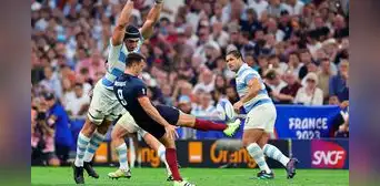 Con un hombre menos, Inglaterra derrotó 27-10 a los Pumas por el Mundial de Rugby 2023