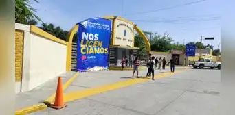 Obra de la UNPRG con vicios en su construcción en Lambayeque Obra de la UNPRG con vicios en su construcción en Lambayeque