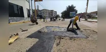 Lambayeque: parchado sigue siendo la única solución a deterioro de las pistas Lambayeque: parchado sigue siendo la única solución a deterioro de las pistas