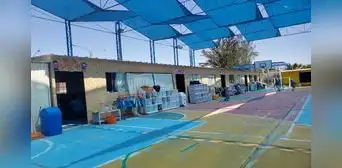 Setenta niños estudian en losa deportiva del distrito de Cayma, en Arequipa Setenta niños estudian en losa deportiva del distrito de Cayma, en Arequipa