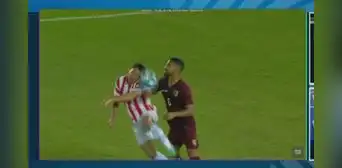 ¡Tan cerca! Árbitro anula gol a Venezuela luego de revisión del VAR ¡Tan cerca! Árbitro anula gol a Venezuela luego de revisión del VAR