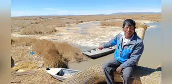 Ciudadanos de los Uros se quedan sin camino para transitar por descenso del lago Titicaca Ciudadanos de los Uros se quedan sin camino para transitar por descenso del lago Titicaca