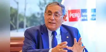 Presentan moción de censura contra ministro de Energía y Minas, Óscar Vera