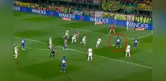 Luis Advíncula falló gol frente al arco tras genial pared con Edinson Cavani en Boca Juniors