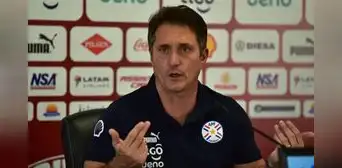 Paraguay destituyó a Guillermo Barros Schelotto tras empatar con Perú y perder con Venezuela