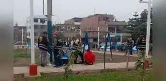 SJL: agentes de la PNP detuvieron a dos personas que tenían granadas en su poder SJL: agentes de la PNP detuvieron a dos personas que tenían granadas en su poder